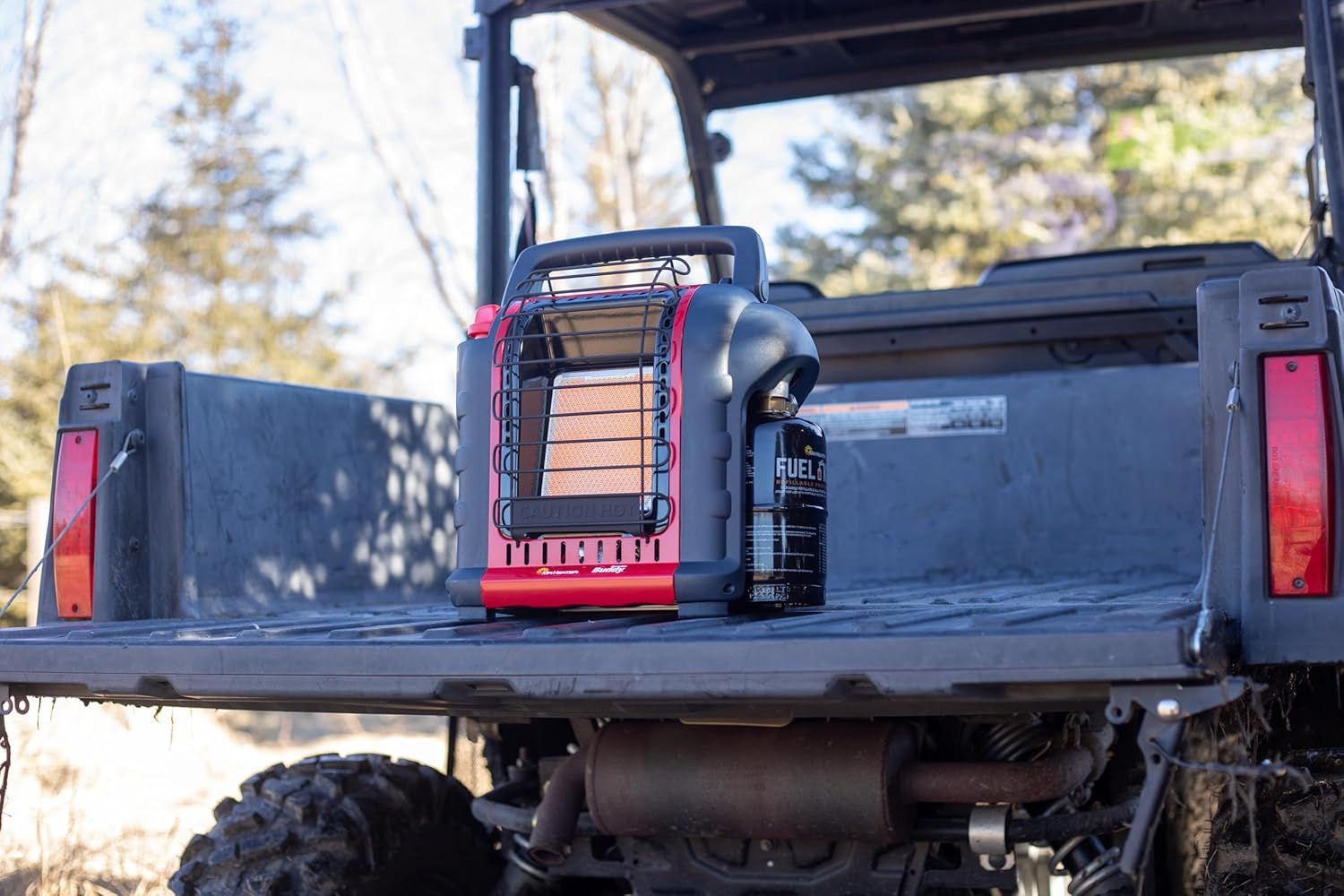 Demonstrates the product in a real-world outdoor setting to show its portability and suitability for outdoor activities like camping, hunting, or off-road adventures.