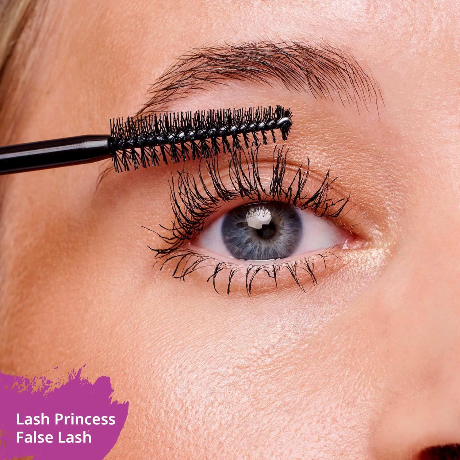 Demonstrates the mascara's ability to create dramatic, voluminous lashes, showing the product in action to help shoppers visualize the cosmetic result they can achieve.