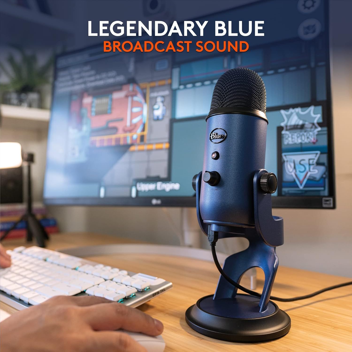 Highlights the microphone's professional-grade broadcast sound quality to appeal to streamers, podcasters, and content creators seeking premium audio performance.