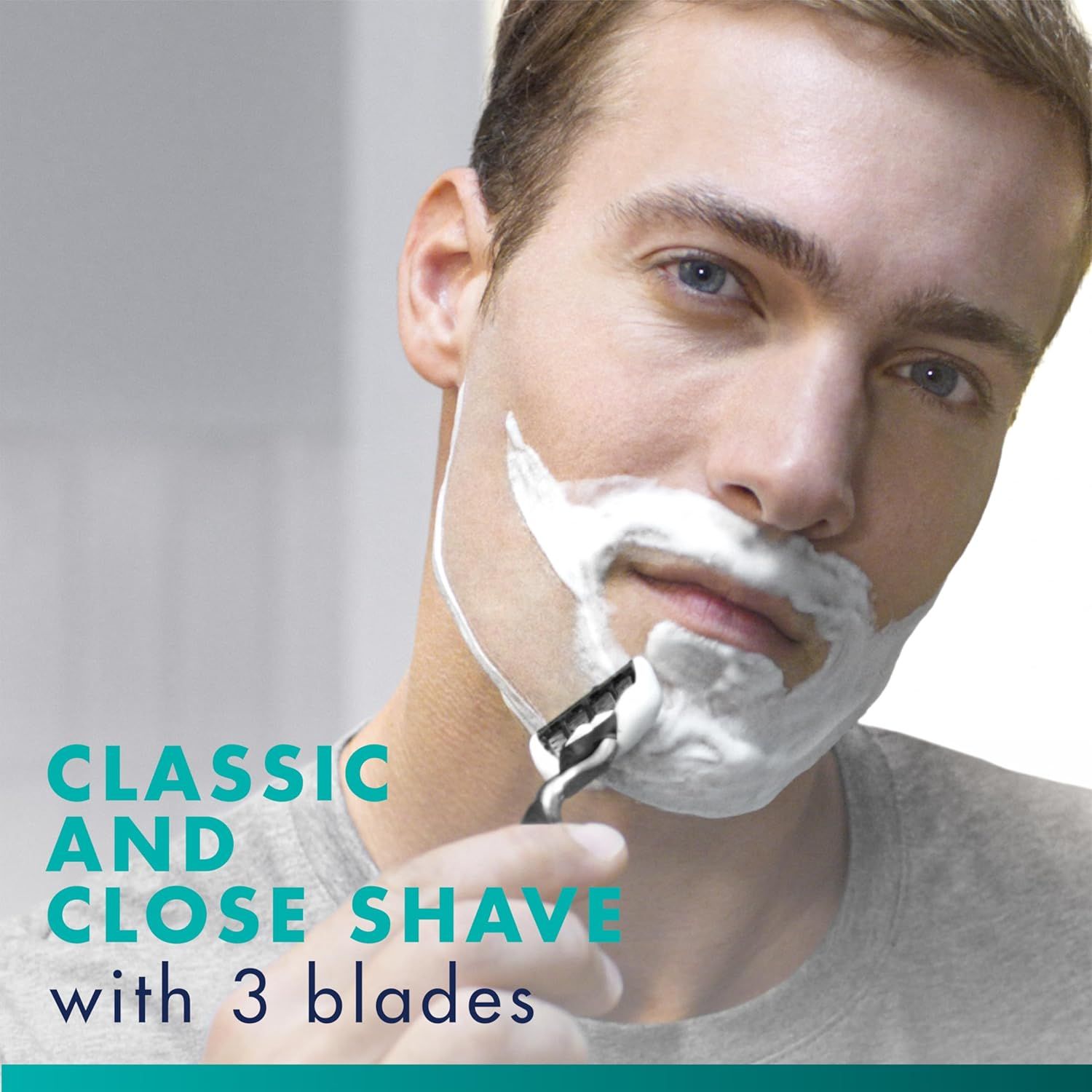 Communicates the product's ability to deliver a traditional, close shaving experience using a 3-blade system, appealing to shoppers seeking quality shaving results.