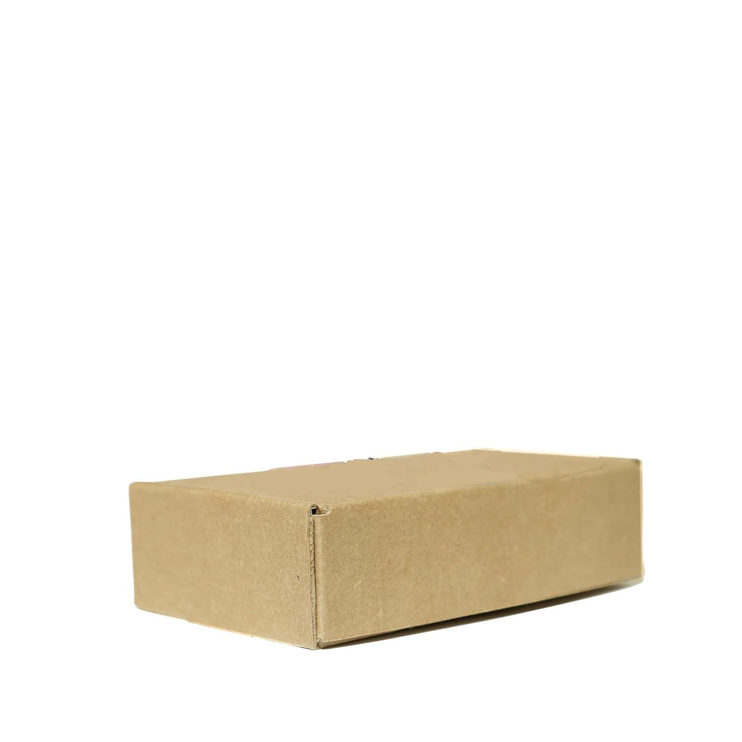 Provides a clean, catalog-style view of the product packaging on a white background with no distractions, allowing shoppers to see the box clearly.