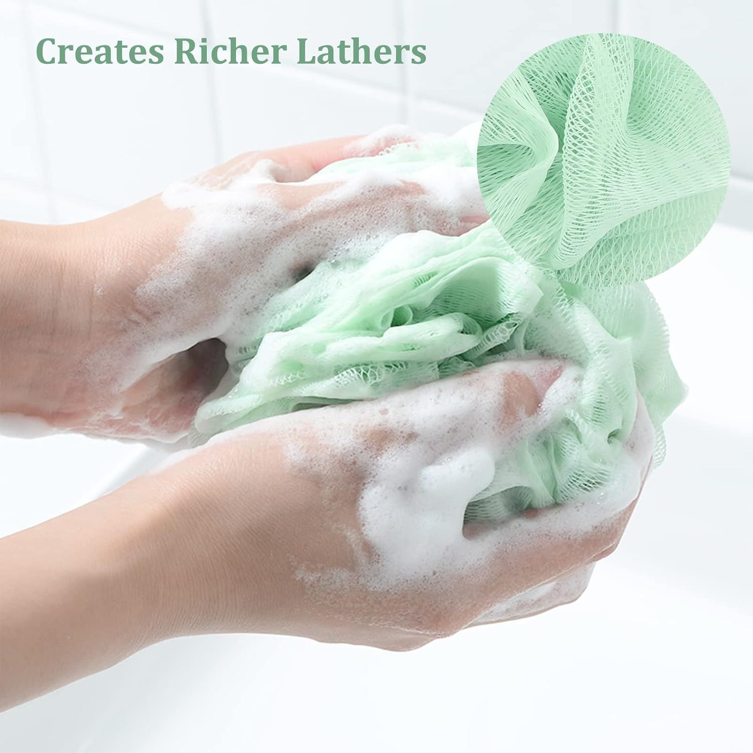 Demonstrates the product's ability to create rich, abundant lather, reassuring shoppers of its effective cleansing performance and luxurious feel.
