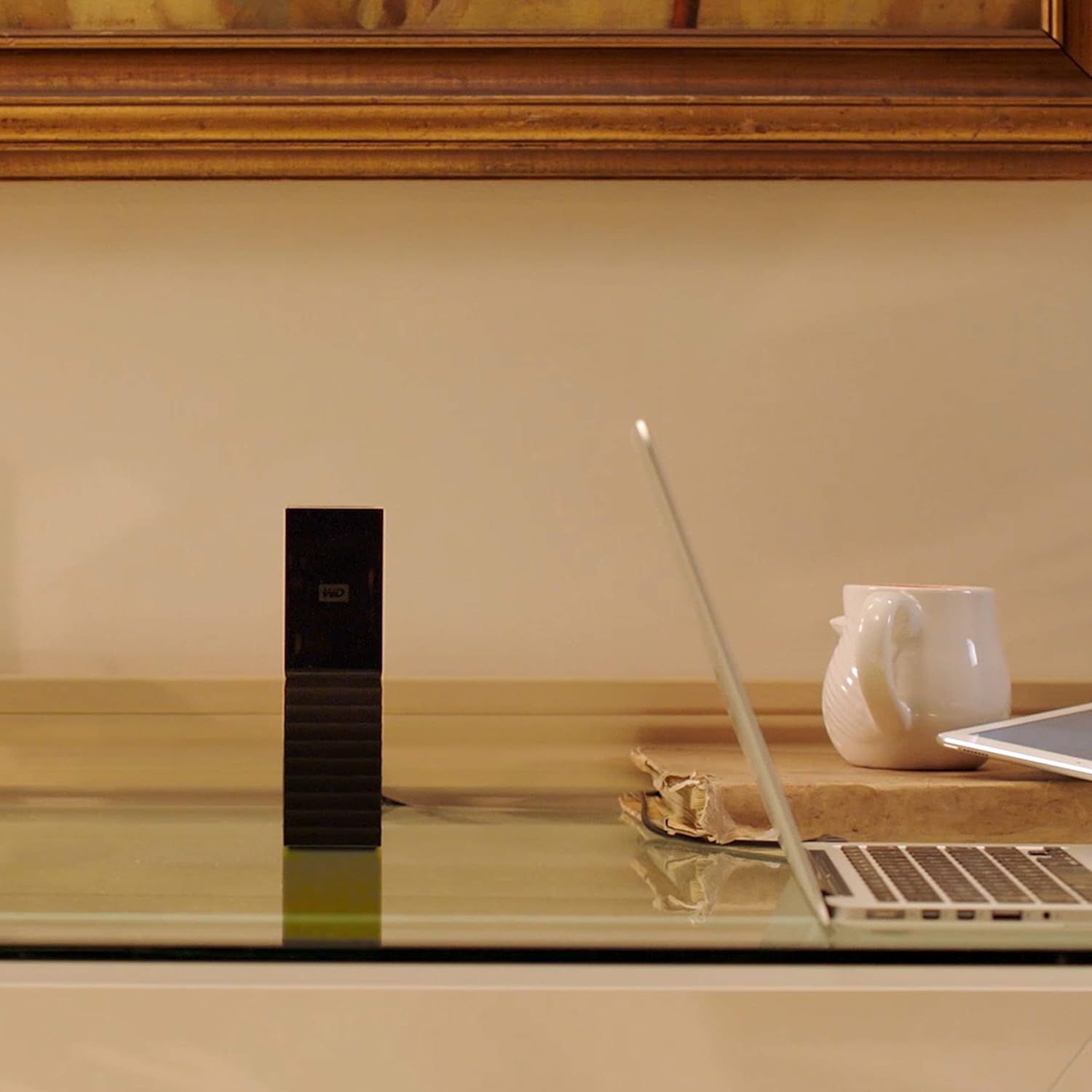 Demonstrates the product in a real-world home or office environment to help shoppers visualize how it fits naturally into their workspace or lifestyle.