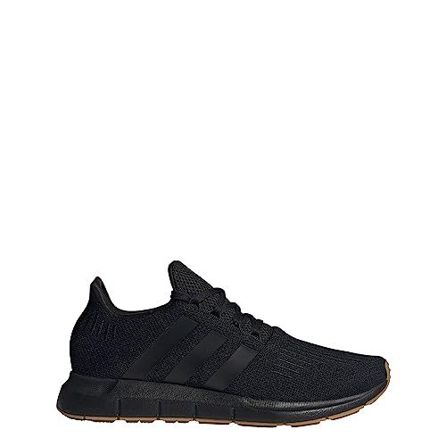 Provides a clean, catalog-style view of the product on a white background with no distractions, allowing shoppers to see the shoe clearly.