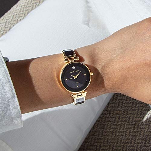 Shows the watch being worn in a real-world setting to help shoppers visualize how the product looks when worn and its aesthetic appeal.