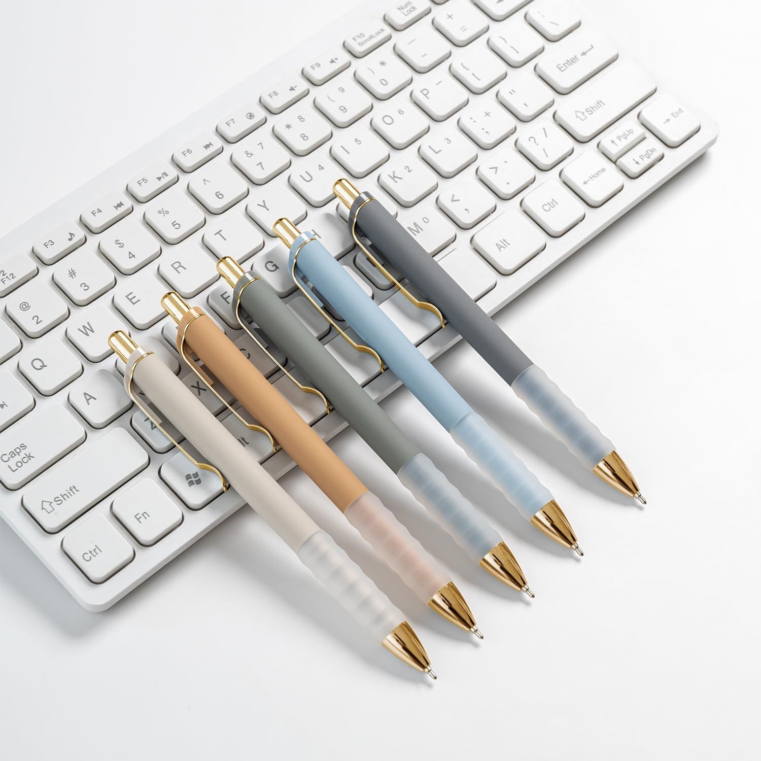 Showcases the brand's product lineup by displaying multiple color options available for the pen, helping shoppers understand the variety and choose their preferred style.