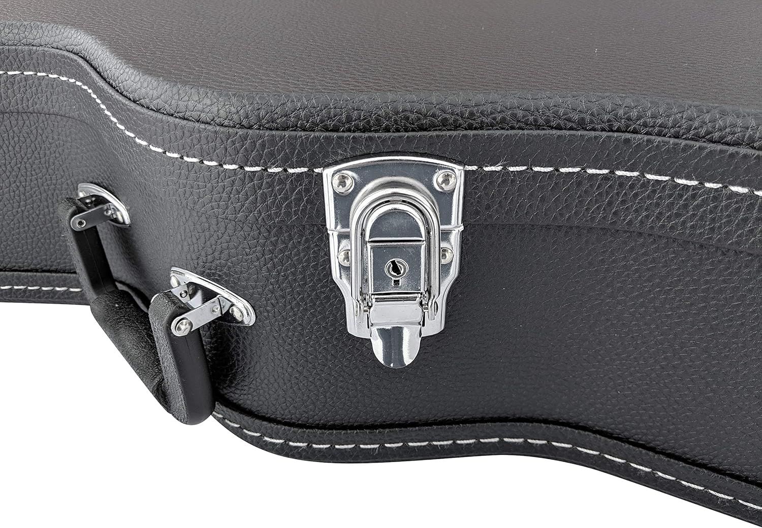 Highlights the quality and security of the locking hardware through a detailed close-up to reassure shoppers about protection and craftsmanship.