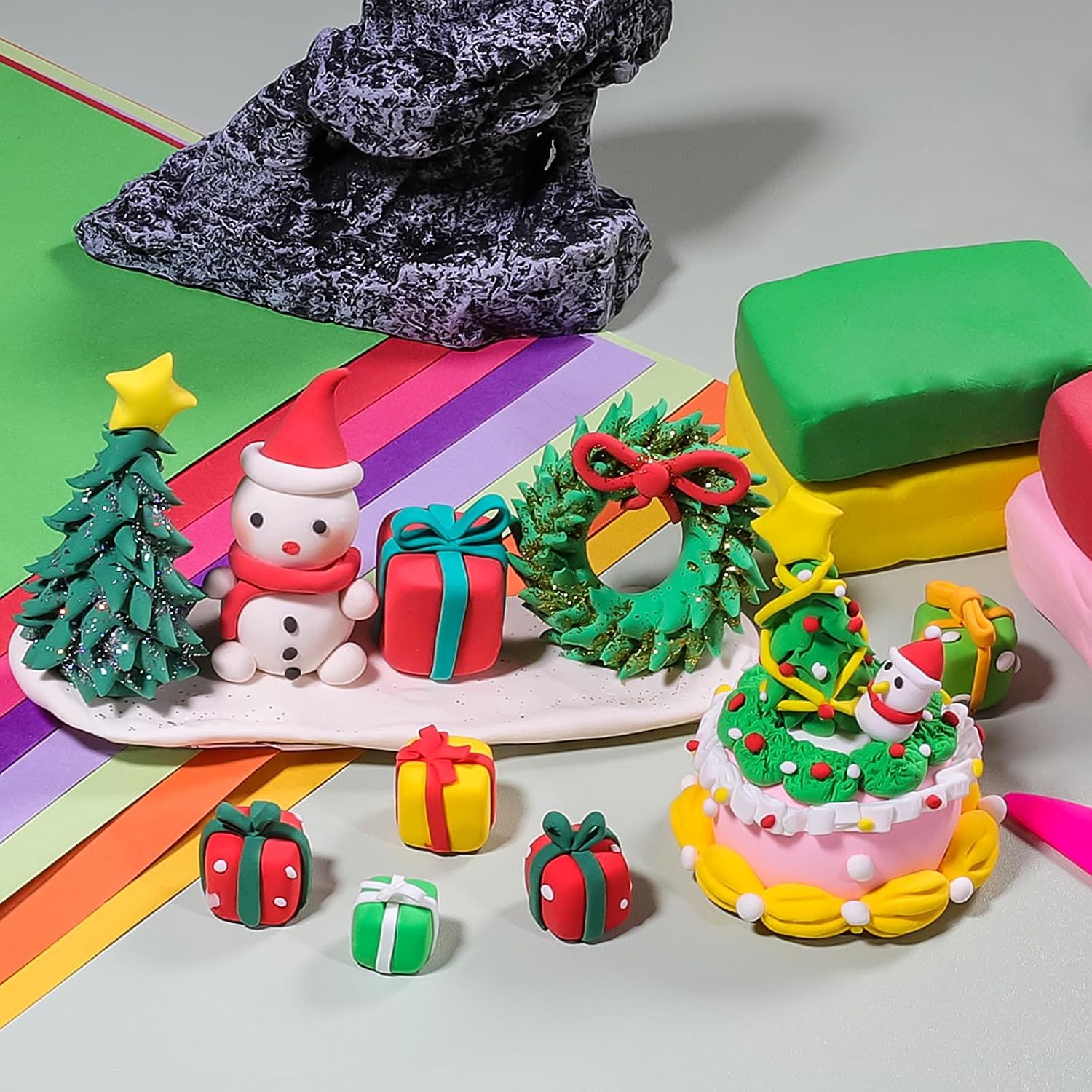 Showcases Christmas-themed clay creations with festive elements to position the product as a holiday craft activity and demonstrate creative possibilities.